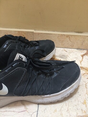 37 Beden siyah Renk Nike Spor Ayakkabısı