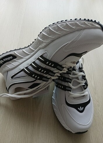 Adidas Spor Ayakkabı