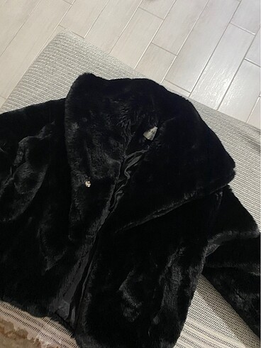 siyah peluş kürk