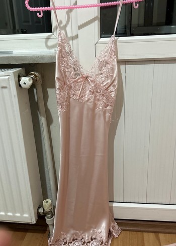 Pembe Midi Saten Dantel Detaylı Gecelik