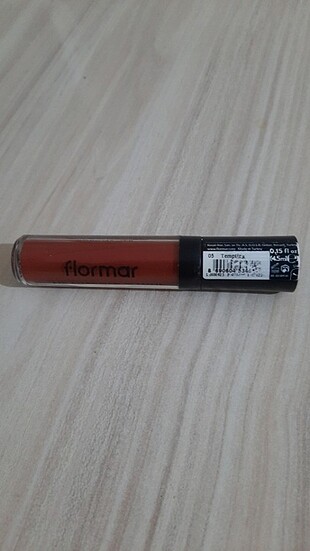  Beden Flormar Metalik Ruj 05