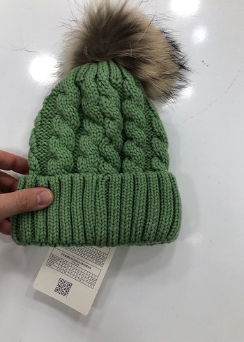 Moncler Bere - Görsel 4