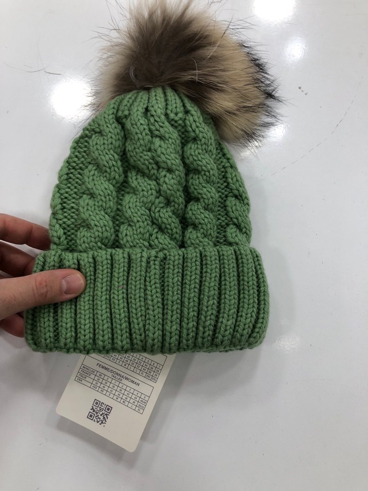 Moncler Bere - Görsel 4