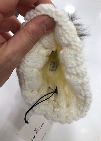 Moncler Beyaz Örgü Yün Bere - Görsel 3