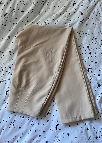 36 Beden ten rengi Renk Trendyolmilla Bej Kumaş Kadın Pantolon