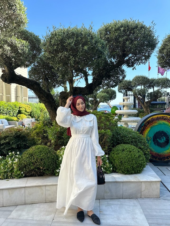 Pamuklu Bohem Etnik Desenli Uzun Beyaz Elbise - Görsel 2