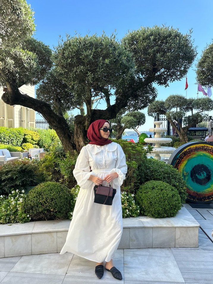 Pamuklu Bohem Etnik Desenli Uzun Beyaz Elbise - Görsel 3