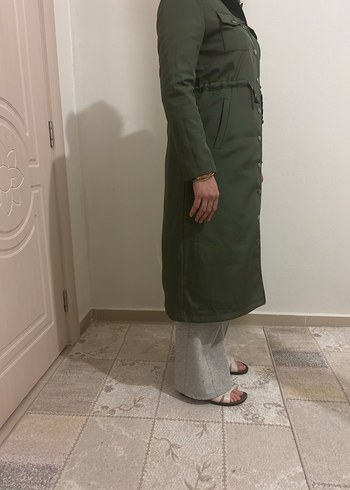 Düğmeli Uzun Haki Kadın Kaban - Görsel 4