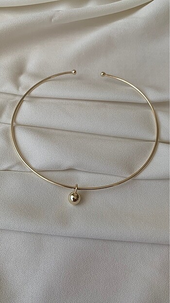 Serenay sarıkaya ball choker kolye