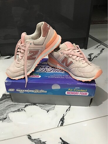 New Balance Kadın Spor Ayakkabı