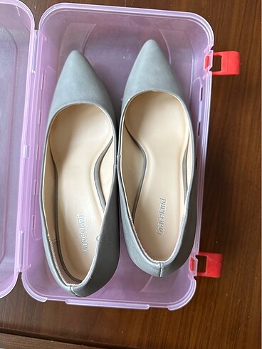 Bayan stiletto