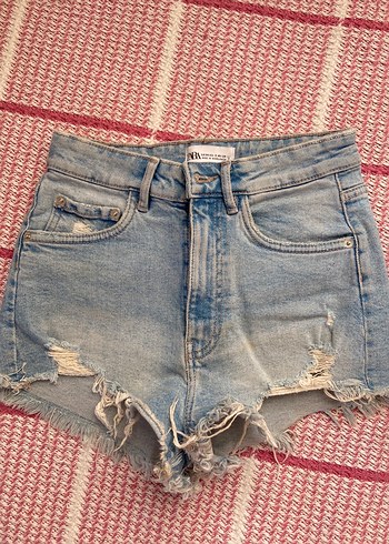 Zara Bohem Tarz Mini Yırtık Kot Şort - Görsel 4