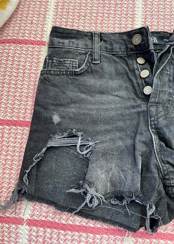 Siyah zara Düğmeli Gri Kot Şort, Salaş Kesim - Görsel 2