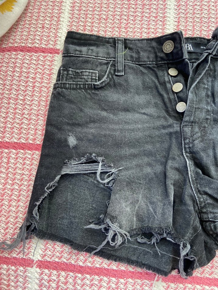 Siyah zara Düğmeli Gri Kot Şort, Salaş Kesim - Görsel 2