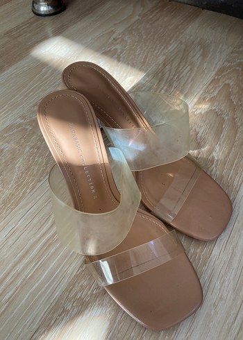 Zara Bej Şeffaf Bantlı Kadın Terlik - Görsel 3