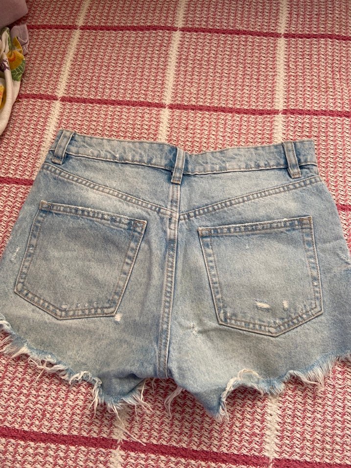Zara Düğmeli Mini Mavi Yırtık Kot Şort - Görsel 3