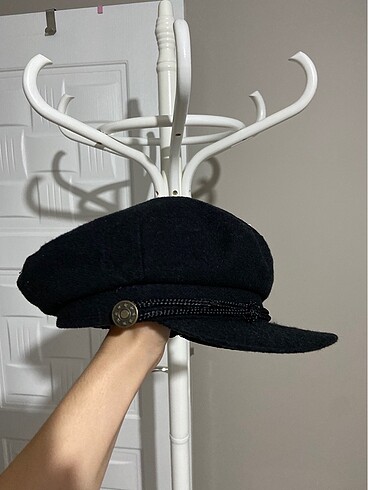 siyah kasket şapka