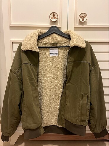 m Beden haki Renk Oversize bershka bomber ceket unisex