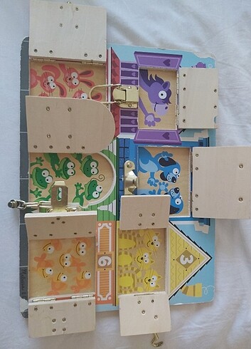 Melissa&Doug Ahşap Çilingir Tahtası