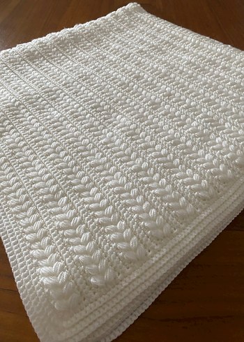 Beyaz Örgü Desensiz Bebek Battaniyesi - Görsel 4