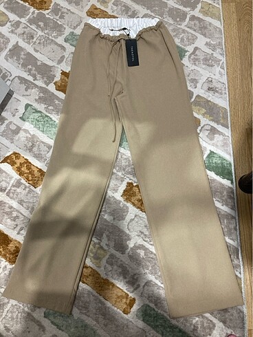 Trendyolmilla bel detaylı kumaş pantolon