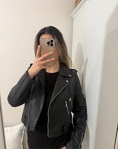l Beden Siyah deri ceket