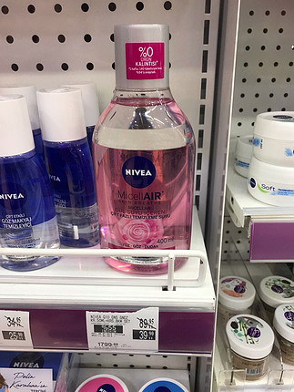 Nivea Nivea makyaj temizleme suyu 