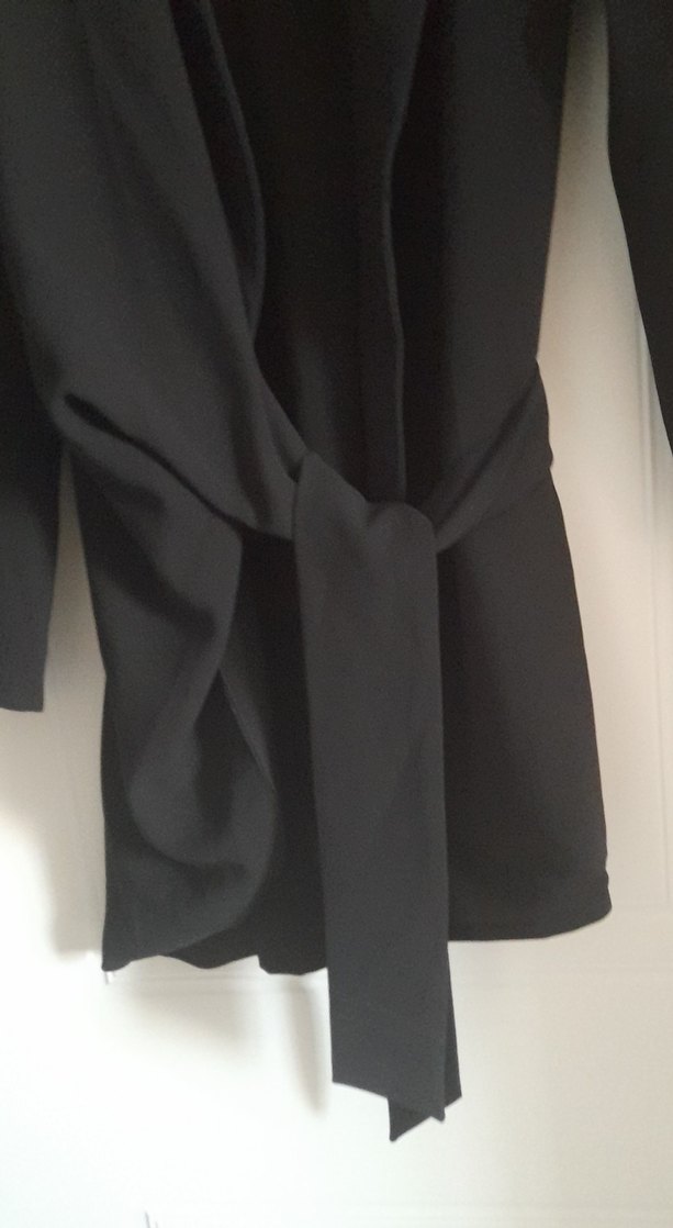 Siyah kendinden kemerli ceket - Görsel 3