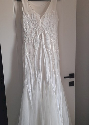 İnce İşlemeli V Yakalı Uzun Denizkızı Gelinlik - Görsel 7