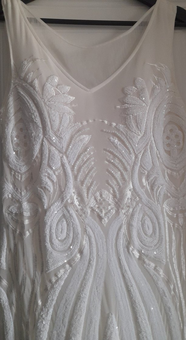 İnce İşlemeli V Yakalı Uzun Denizkızı Gelinlik - Görsel 4