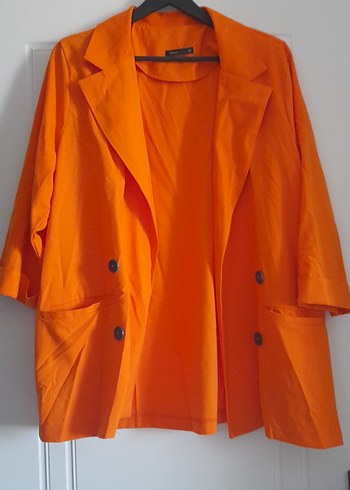 Düğmeli Turuncu Kadın Keten Blazer - Görsel 2