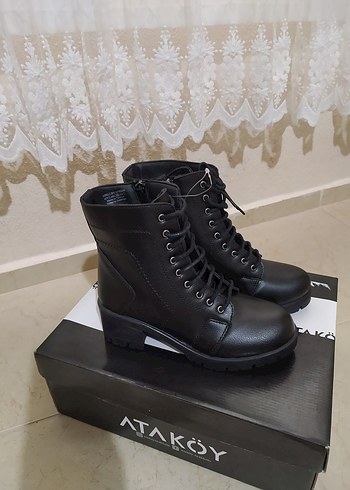 Siyah Bağcıklı Blok Topuk Kadın Bot - Görsel 3