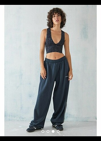 Urban outfitters büstiyer 