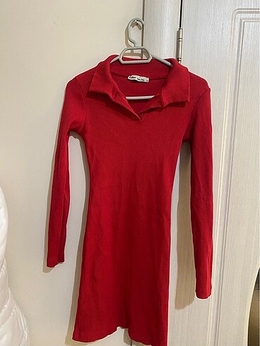 Kırmızı günlük mini elbise