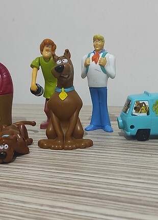 Scooby Doo Figürleri ve Şato Parçaları