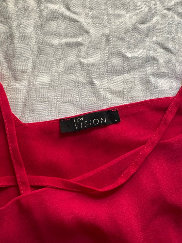 Dekolteli Kadın üst - Görsel 3