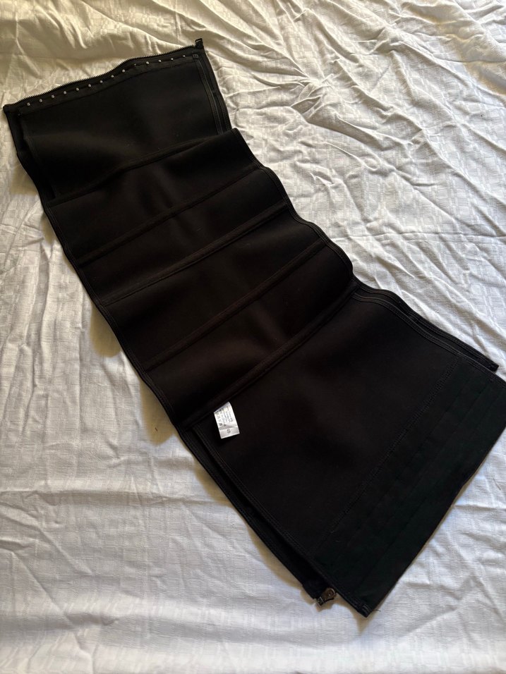 Kum Saati Görünüm Veren Kaliteli Lateks Bel İnceltici Spor korse - Görsel 2