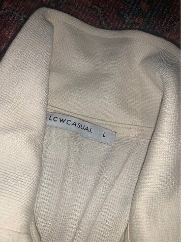 LC Waikiki Sıfır kazak