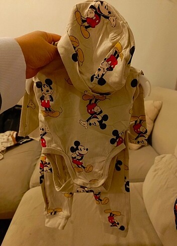 H&M mickey mouse h&m 3 lu takim