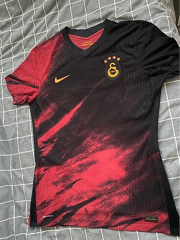 2021 galatasaray deplasman forması