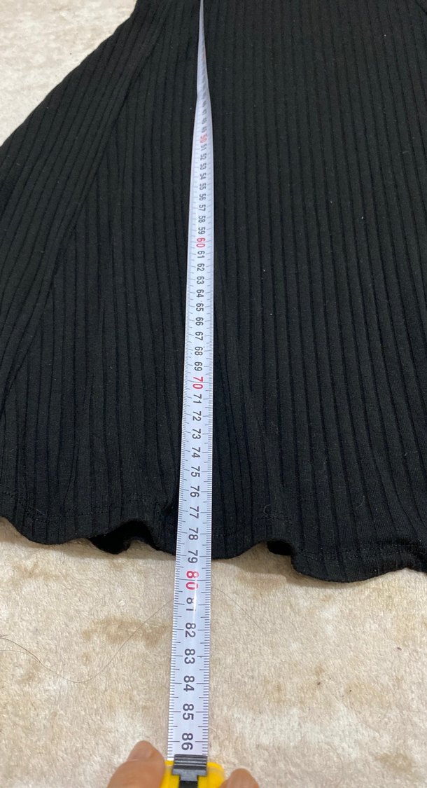 Uzun Siyah Triko Piliseli Elbise - Görsel 2