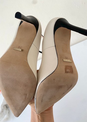 36 Beden Bej Deri Tokalı Stiletto