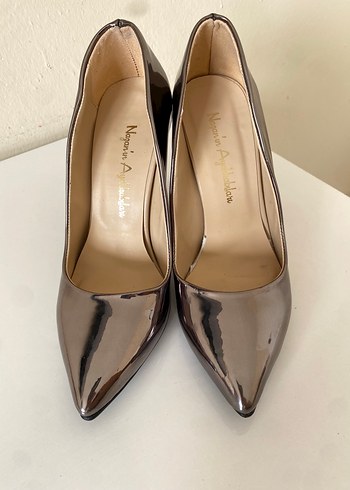 36 Beden Bej Parlak Metal Stiletto Topuklu Kadın Ayakkabı