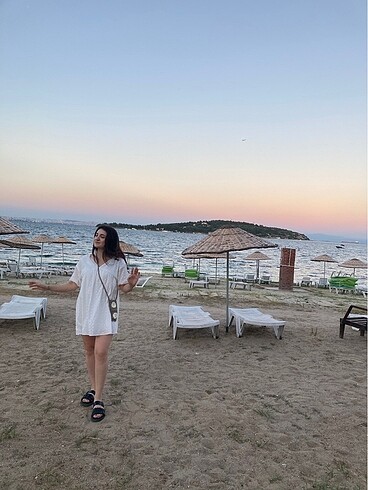 Beyaz elbise