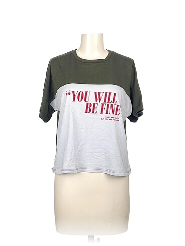 Trendyol & Milla T-shirt %70 İndirimli.