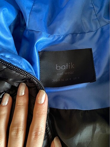 Batik Siyah mont