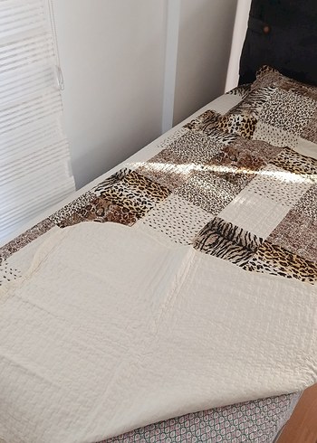 Kahverengi tek kişilik Leopar Desenli Yatak Örtüsü - Görsel 4