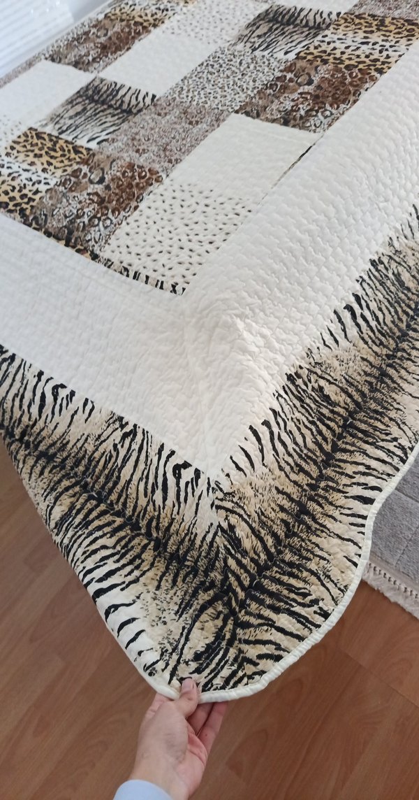 Kahverengi tek kişilik Leopar Desenli Yatak Örtüsü - Görsel 2