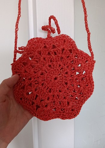 Zara Kırmızı Dantel Detaylı Örgü Kadın Çapraz Çanta