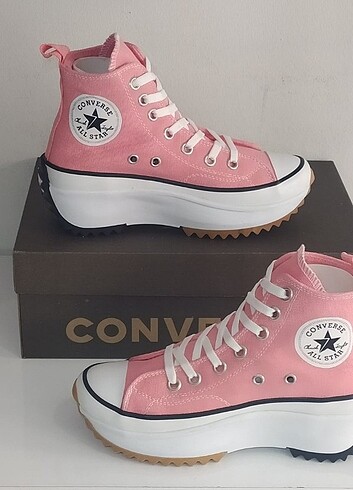 Pembe Converse Run Star Hike